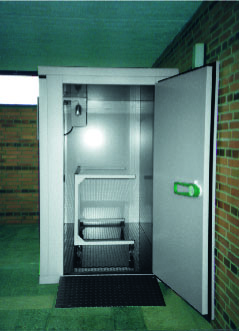 Leichen- bzw. Sargkühlzelle zur Aufnahme von 2 kompletten Särgen