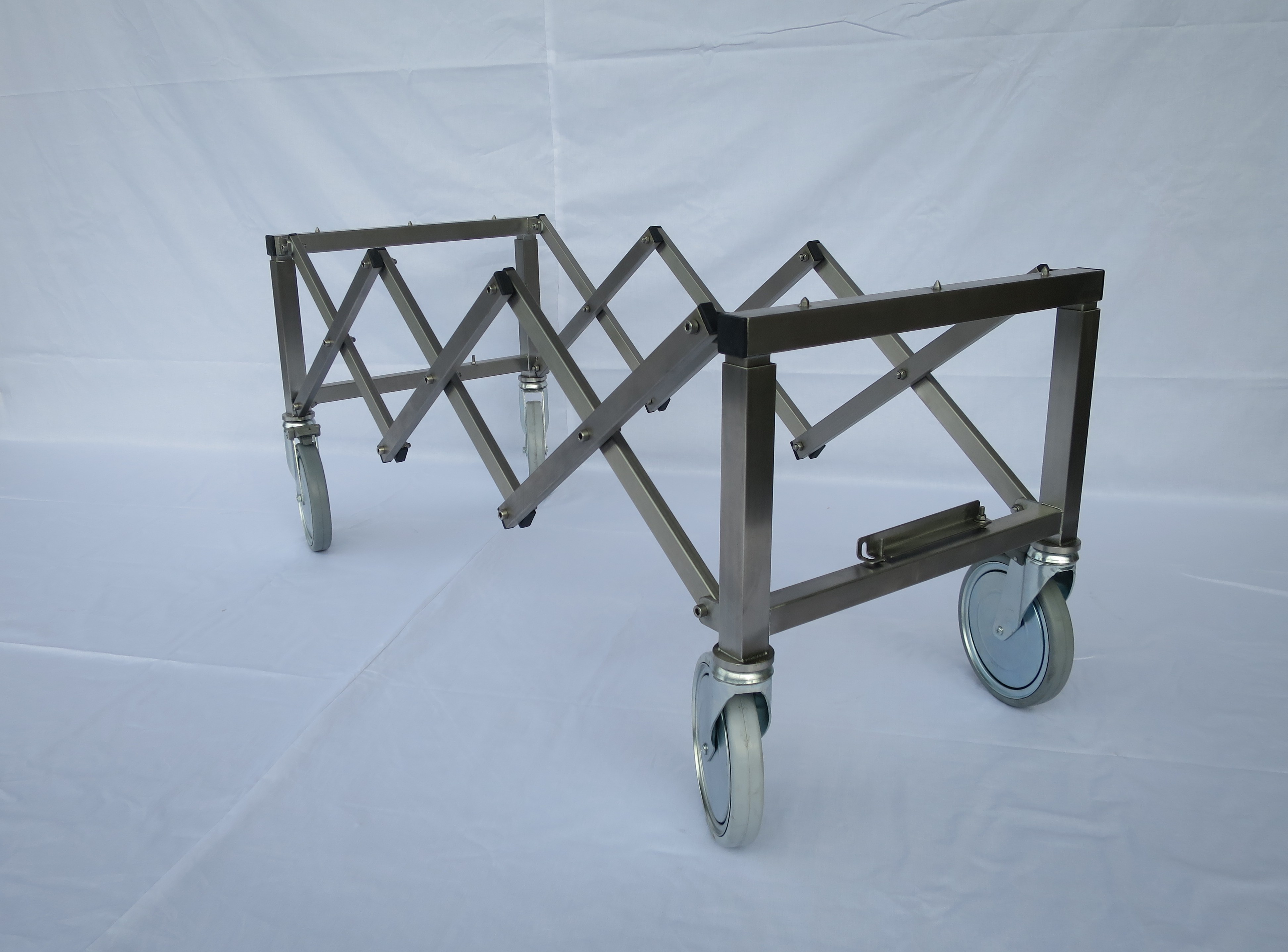 Scherenwagen, Edelstahl